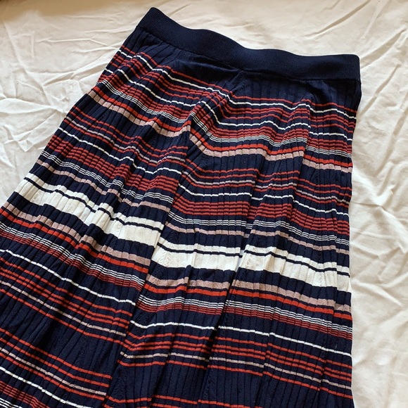 Norse Projects Juno Pleated Stripe Skirt - Picture 7 of 11
